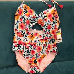 NWT size M Swimsuit, one piece